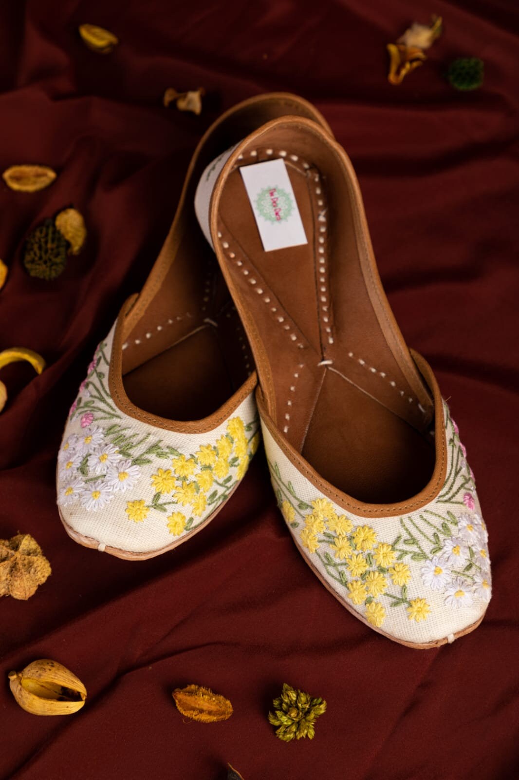 Shade suede women's jutti flats store