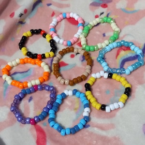 Eeveelutions + Pulsera individual Pikachu Kandi