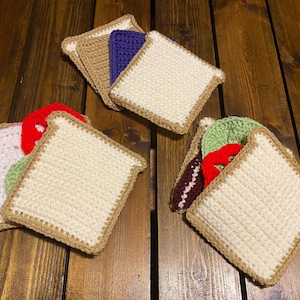 Handmade Crochet Play Sandwich Set – Pretend Food Toy, Montessori Learning Toy, Yarn Sandwich Pieces