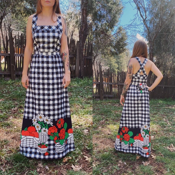 1970 Black Gingham Apple Strawberry Picnic Dress b