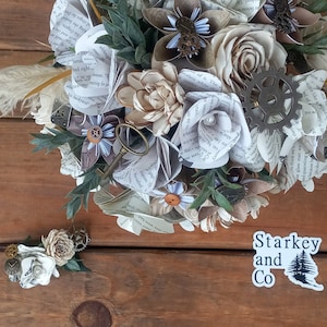 Buquê de flores de madeira Steampunk Sola: Página do livro Flores e Boutonniere