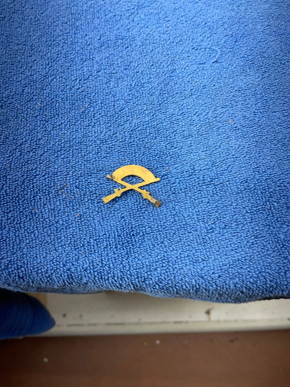 Marion Military Academy Crossed Rifles Lapel Pin … - image 3