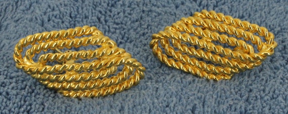 Rope Nautical Clamp On style Vintage earrings - image 1
