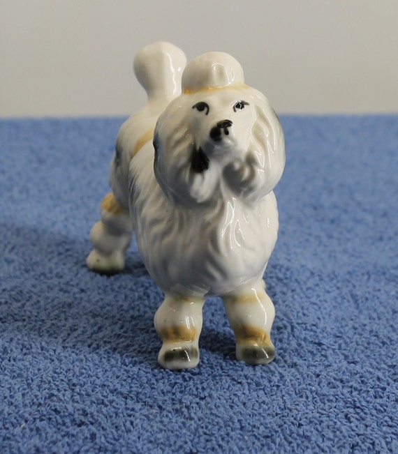 白い犬の置物。日本製。 - Etsy 日本