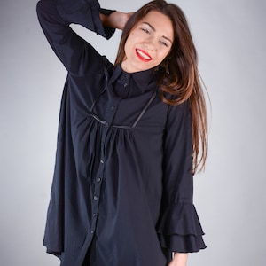 Tunika Top, Minimalist Top, Damen Top, Schwarze Tunika, Asymmetrisches Top, Oversized Top, Asymmetrische Tunika, Moderne Tunika, Langarm Tunika