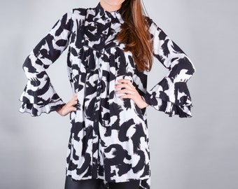 Black White Dramatic Ruffle Sleeve Button front Shirt Tunic,Plus Size Clothing, Relaxed fit Oversize Shirt, Loose Draped fit Tunic