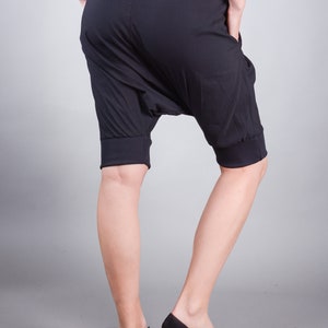 Capris de talla grande para mujer, calzones negros, pantalones de entrepierna caída, joggers de entrepierna caída para mujer, pantalones harén, pantalones, ropa de talla grande imagen 8