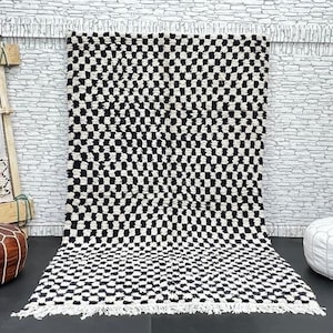 Gorgeous Moroccan Rug, Beni Ourain Rug, Dark Blue and White Rug, Check Rug, Authentic Moroccan, Sheep Wool Rug, Berber Rug 4.7x8.2ft