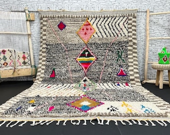 Authentischer marokkanischer Teppich, marokkanischer handgefertigter Teppich, Berberteppich im Beni Ourain-Stil aus Marokko, moderner Teppich, handgewebter Teppich, Azilal Berber Stil