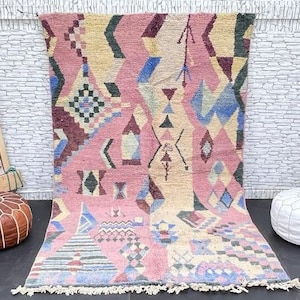 Handmade Pink Moroccan Rug: Berber Wool Area Rug (5.2x8.7ft)