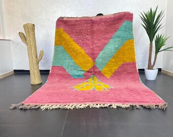 Vintage Berber Rug: Handmade Moroccan Wool & Cotton Geometric Rug (7.8 x 5.5 Feet)