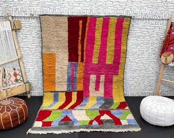 Vintage Berber Boujad Rug: Colorful Moroccan Wool Carpet 5x8ft