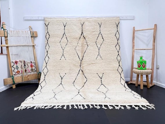 手作りのベニ・ウラインラグ：モロッコ産ベルベルウールラグ - Etsy 日本