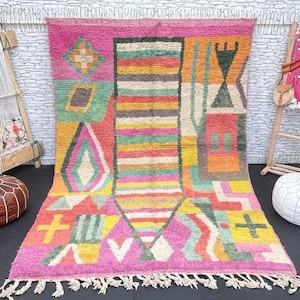 Vintage Berber Rug: 6.5x9.6 ft, Handwoven Moroccan Boujad Wool Carpet