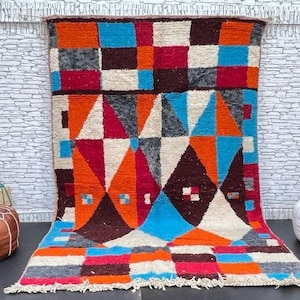 Colorful Beni Ourain Rug: Hand Woven Moroccan Wool Carpet (5.1x8.5ft)