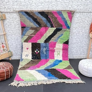 Abstract Berber Wool Rug: Colorful Moroccan Boujad Carpet (4.7x8.4 ft)