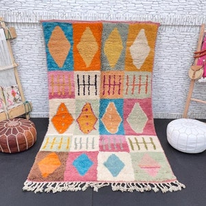 Handmade Berber Wool Azilal Rug: Bohemian Colorful Carpet (5.2x9 ft)