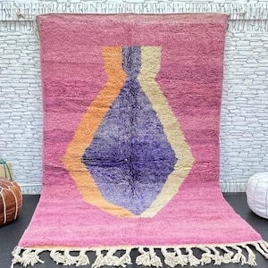Handmade Pink Wool Moroccan Rug: Berber Shag Rug (5.1x8.3ft)