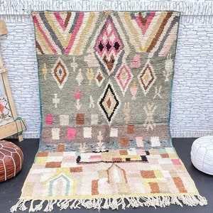 Handmade Berber Rug: Abstract Beige Moroccan Carpet (5.4x8.5ft)