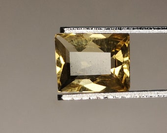 Citrine Chauffée | 8,5 x 6,8 x 4,2 mm | Origine Brésil  | Rectangle SI  | 1,82 carat