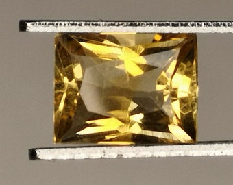 Citrine Chauffée | 8,7 x 6,6 x 5,1 mm | Origine Brésil  | Rectangle VVS  | 2,11 carats