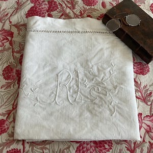 Monogrammed RE hand embroidered vintage rectangular Italian heavy weight linen pillow case with mother of pearl buttons
