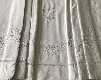 Drap vintage métis monogrammé GB, brodé main, très bon état