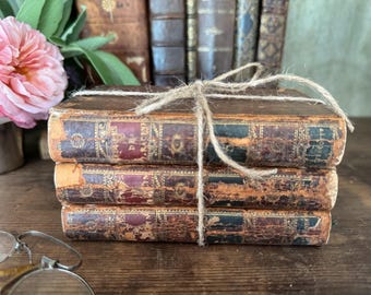 3 antieke Franse, in leer gebonden boeken, werk van Jean Racine, gedrukt door Didot vanaf begin 1800.
