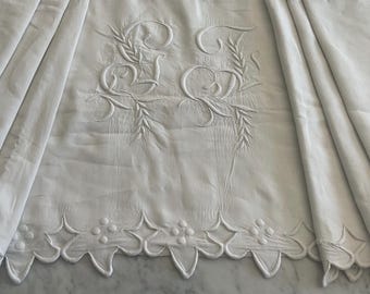 GORGEOUS GJ or GI monogrammed pure linen sheet, really white, hand embroidered, scalloped trim, vintage French home decor, scalloped hem
