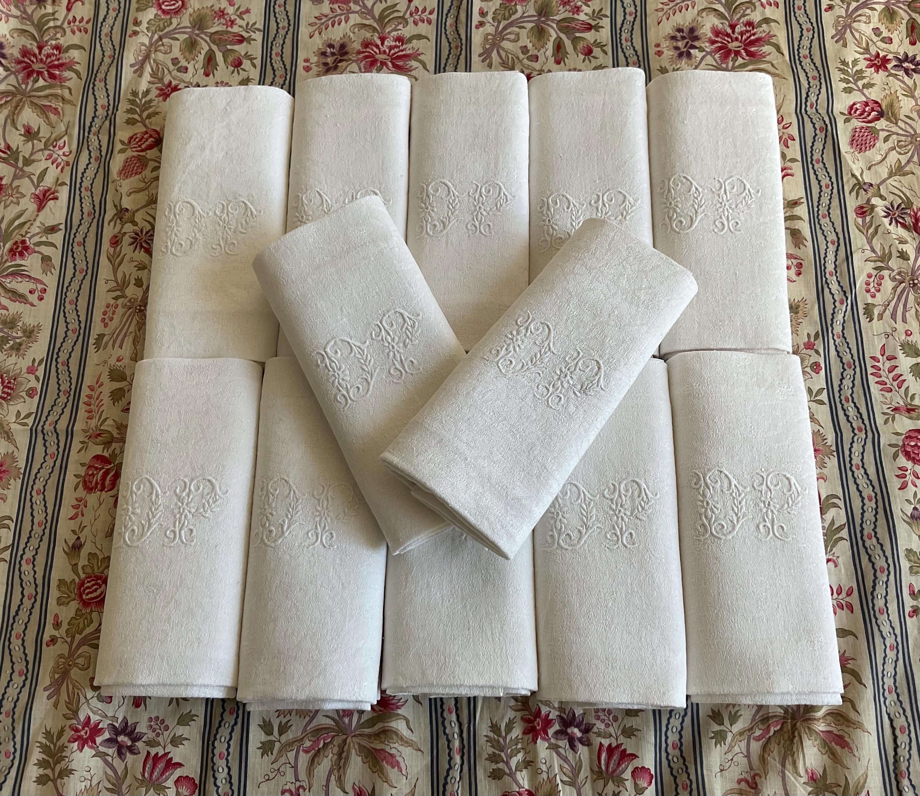 洋書 Monograms and Antique Linens Monogram_FEATURED.jpg?fit=1050