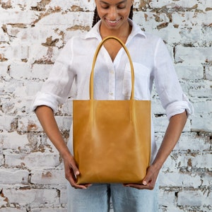 Leather shoulder bag Tote bag women Small shoulder bag Shoulder tote bag Brown shoulder bag Mustard tote bag Tote with shoulder strap Yellow