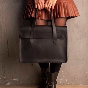 Sac noir à poignée supérieure, sac vintage femme, sac pour ordinateur portable femme, sac fourre-tout en cuir, sac pour ordinateur portable noir, sac vintage en cuir, sac avec séparateur