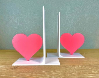 Heart Bookends - Valentines Day / Children / Cute / book lover / Home decor / handmade