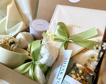 COZY GIFT BOX | hygge, cozy gift, gift for her, christmas, holiday, for coworker, gift box, for her, birthday gift, minimalist, cute, fall