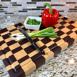 Personalized Cutting Board, End Grain Cutting Board, Butcher Block End Grain Cutting Boards, with Juice Groove