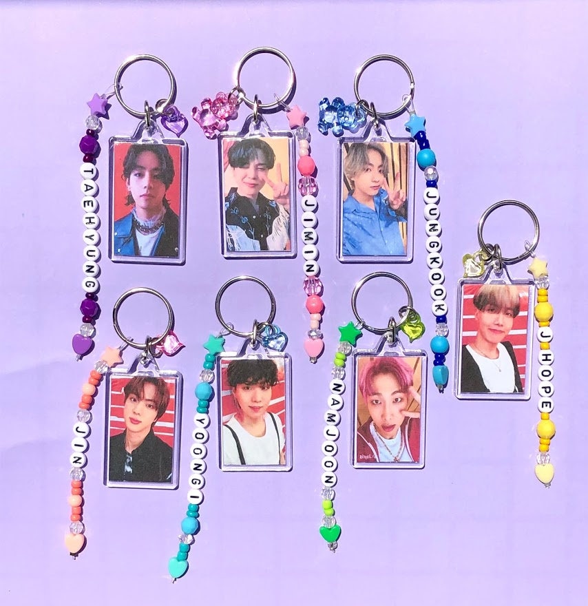BTS JIMIN 着用★15wol★Camellia Flower Keyring BTS Keychain Selfie Photo + Name + Charm ~ *CUTE* ~ V