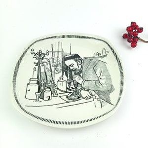 Rare commemorative decorative wall plate dedicated to Louis Pasteur by Stavangerflint, Norway
