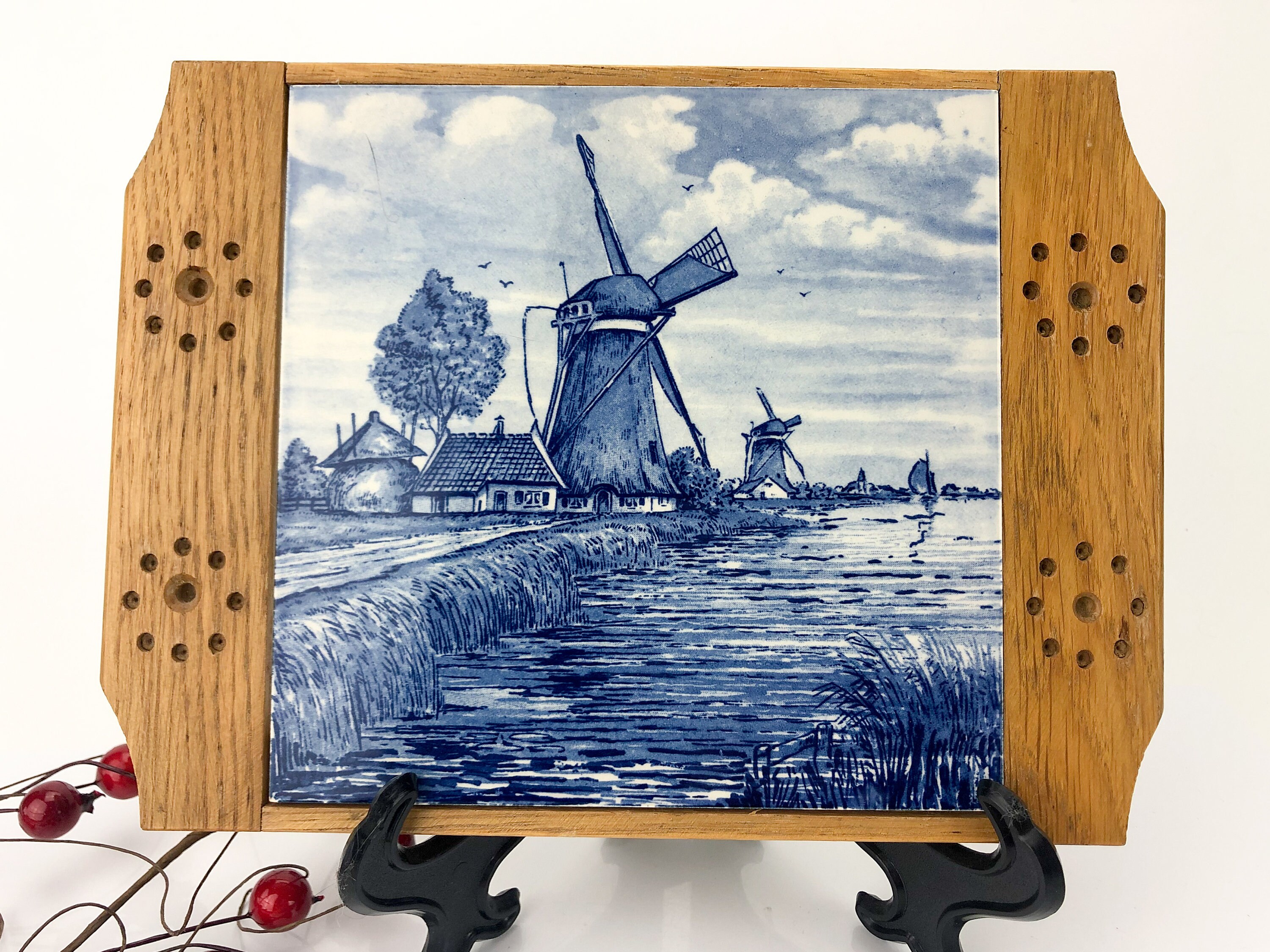 オランダ製 手描きタイル 木製フレーム付き オランダの木製フレームに入った手描きのヴィンテージセラミックタイル