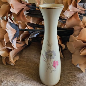 Creidlitz Bavaria porcelain vase with flower ornaments, made in Germany