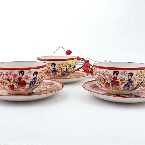 Tazza da tè e piattino vintage in porcellana fine bone con design geisha, realizzato in Giappone negli anni '50