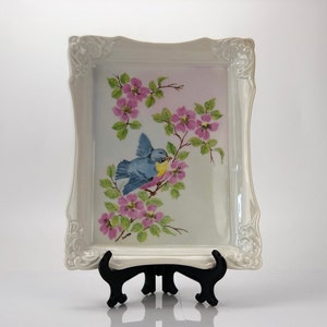 Vintage Wall Plate with a hand painted picture from 20th century Europe