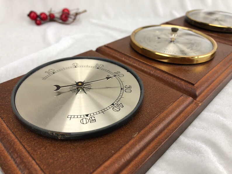 Barómetro y termómetro de pared enmarcados en madera | Etsy