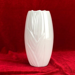 White home decor vase with floral pattern, from Europe