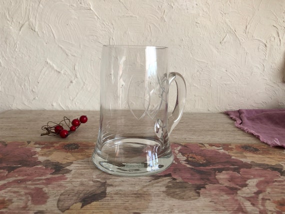 ビンテージ　海外ガラス 珍しいソビエトヴィンテージのカラフルなグラス8個の素晴らしい