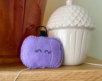 Smiling Purple Pumpkin, Halloween Ornaments, Felt tree decorations, Spooky Party Decorations, Fall Centrepiece, Little Pumpkin Gift