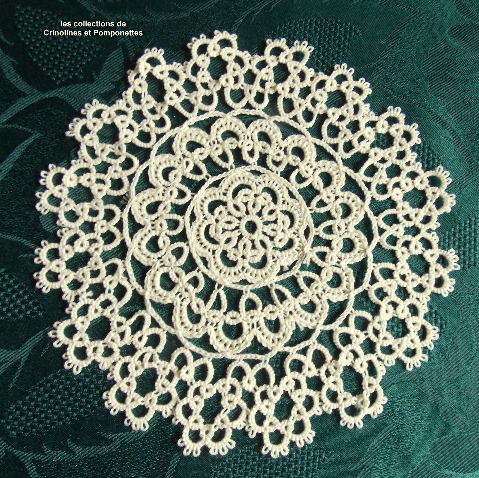 Napperon Brode Main Dentelle Frivolité à L'aiguille Ecru Rond de 20cm