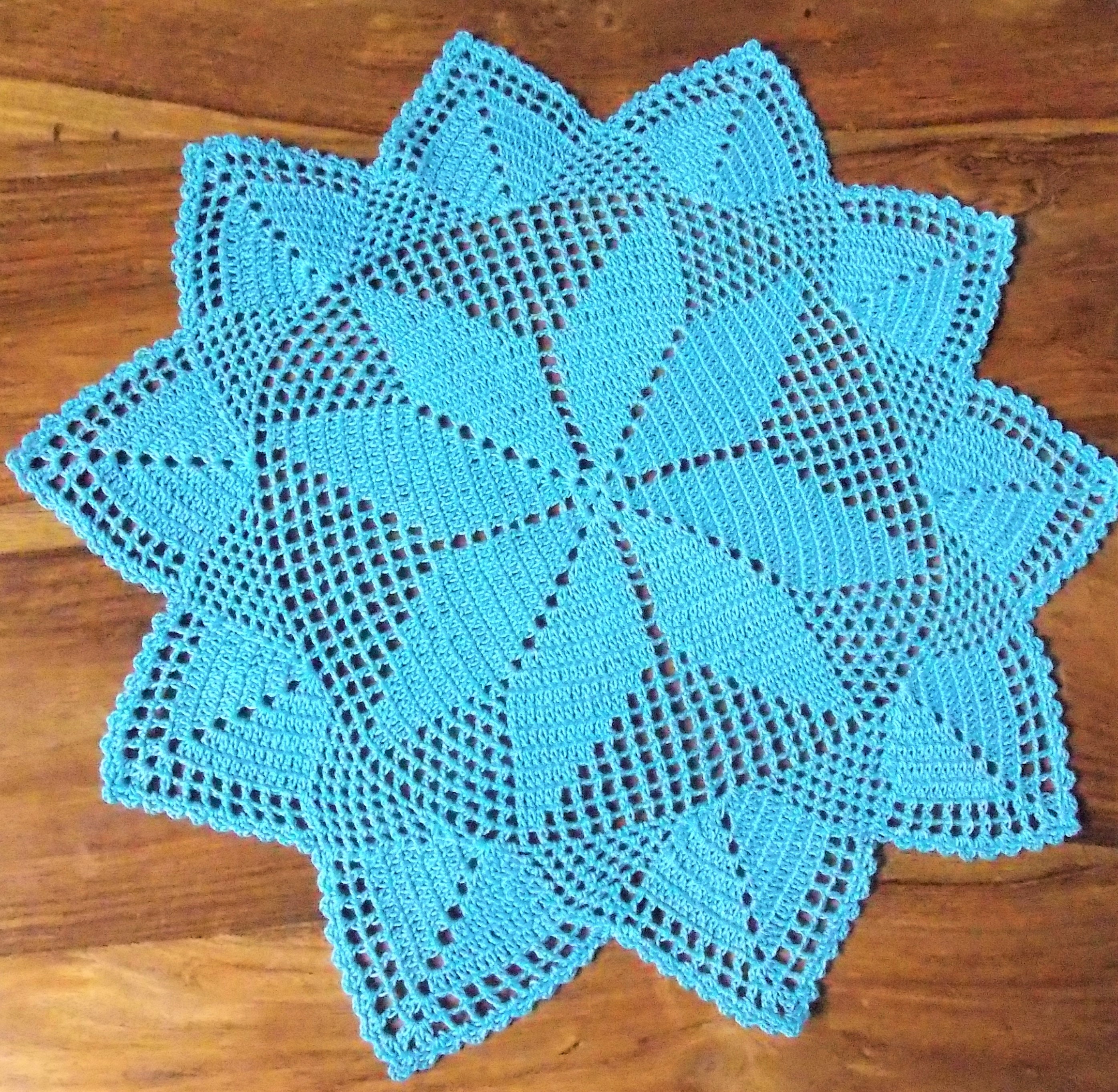 Napperon Crochet Main Artisanat Français Création Sylvette Raisonnier Rond 40 cm Danube Bleu