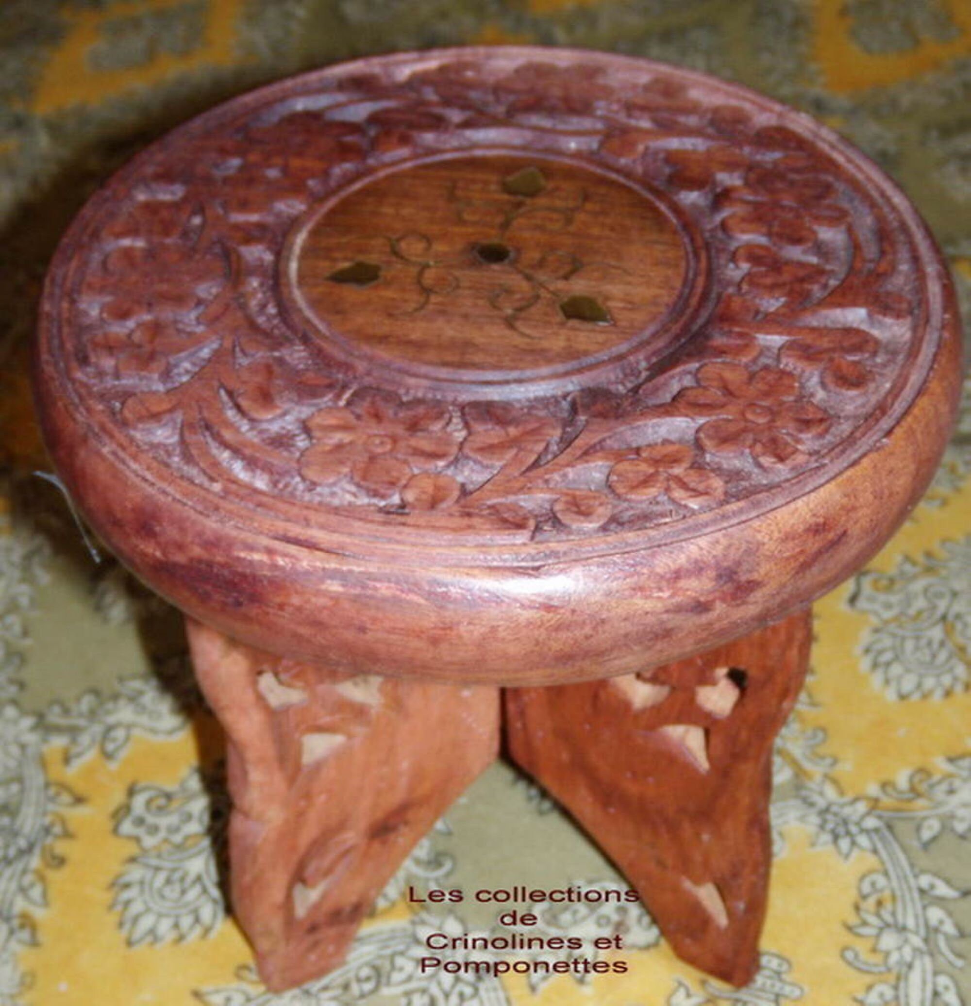 Sellette en Bois Sculpte Incrustation Laiton de Fleurs Fabrication Artisanale Porte Plante Petit Mod