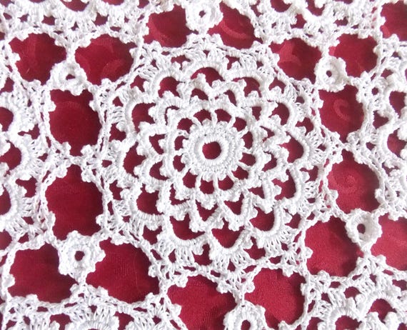 Rideau Fait Main Sur Mesure Crinolines Et Pomponettes - Création Française Artisanale
