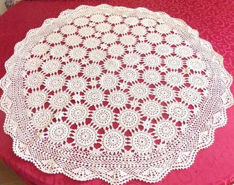 Mantel individual redondo de ganchillo hecho a mano en color crudo, 80 cm